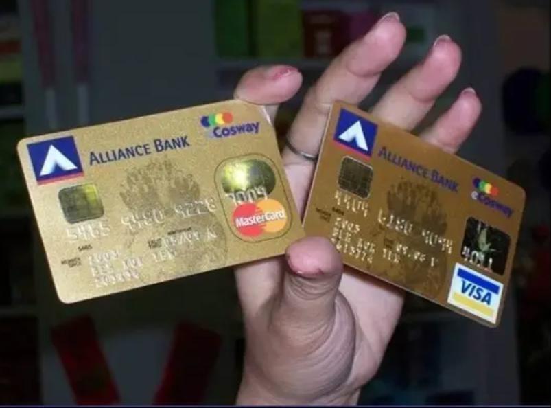 2025中国平安“妈妈的针线活”年度焕新计划在深启动