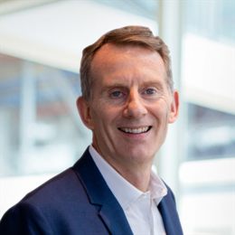 暴涨42%后估值“偏高“ 小摩下调Riot Platforms(RIOT.US)评级至“中性“